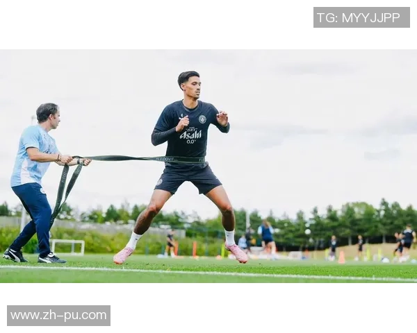 罗德里在曼城的崛起之路与未来展望：从青训到顶级中场的蜕变与挑战